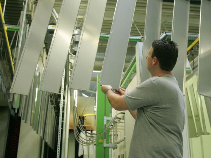 GRASS gehört zu den weltweit führenden Spezialisten für Bewegungs-Systeme. GRASS gehört zu den weltweit führenden Spezialisten für Bewegungs-Systeme.
