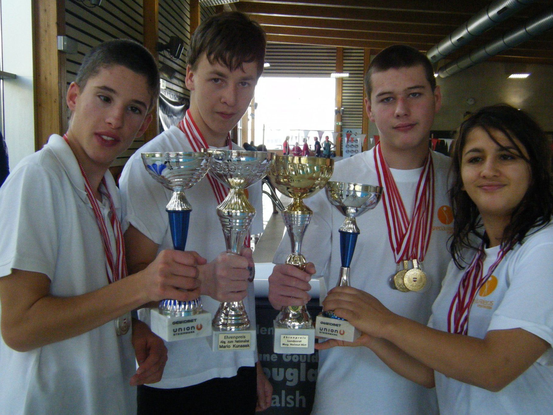 v.li. Mario Arrich, Tobias Steinberg, Yannic Nasswetter, Selcan Demiral v.li. Mario Arrich, Tobias Steinberg, Yannic Nasswetter, Selcan Demiral