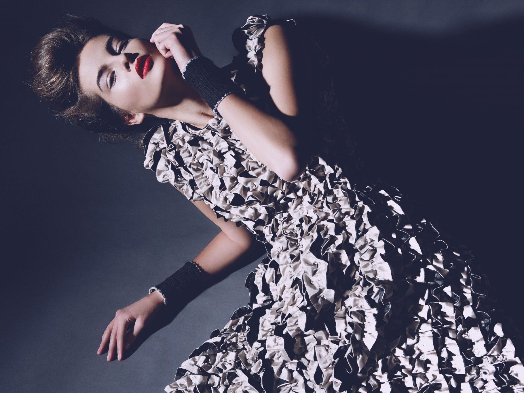 Ingried Bruggers neue Kollektion "Rosenschwarz" Ingried Bruggers neue Kollektion "Rosenschwarz"