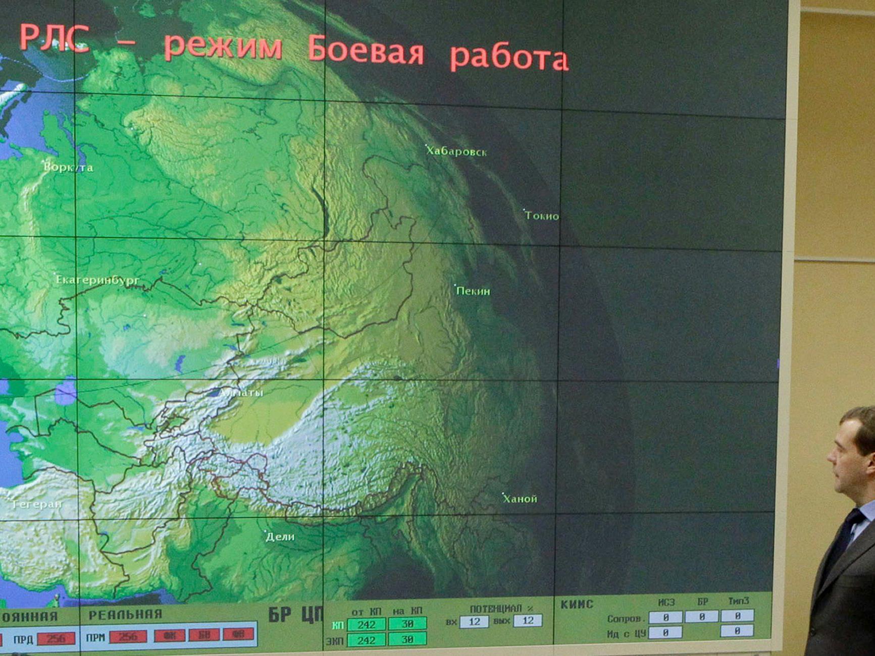 Der russische Präsident Medvedev besuchte die neue Radar-Station in Kaliningrad.