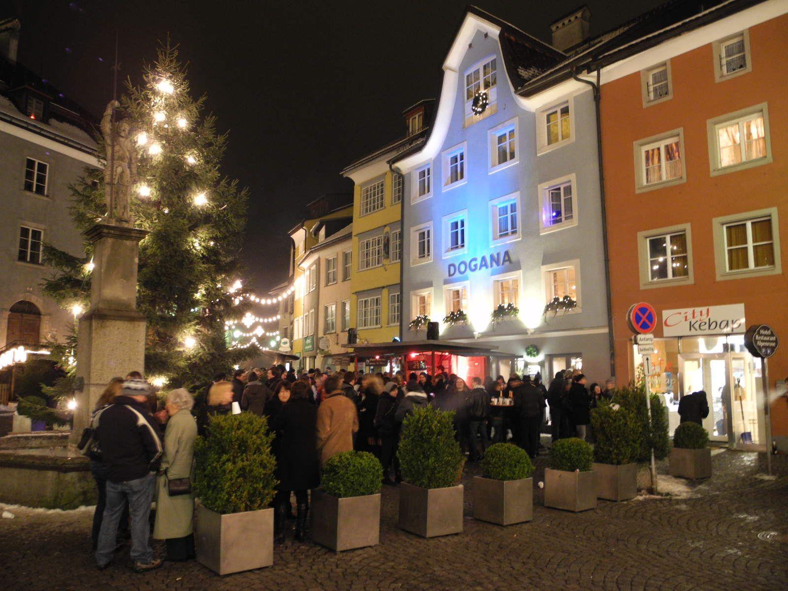 Silvesterpartys in der Feldkircher Innenstadt, im Bild jene in der Neustadt.