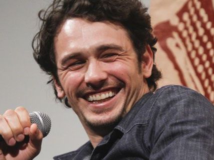 Professor behauptet, dass er wegen James Franco gefeuert wurde Professor behauptet, dass er wegen James Franco gefeuert wurde