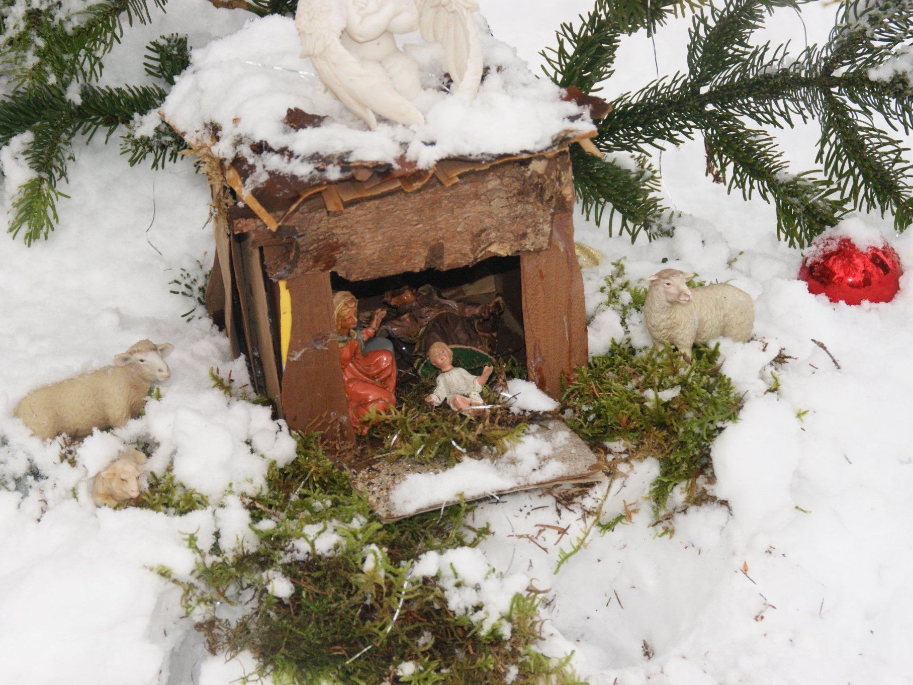 Ein Kripplein im Schnee Ein Kripplein im Schnee