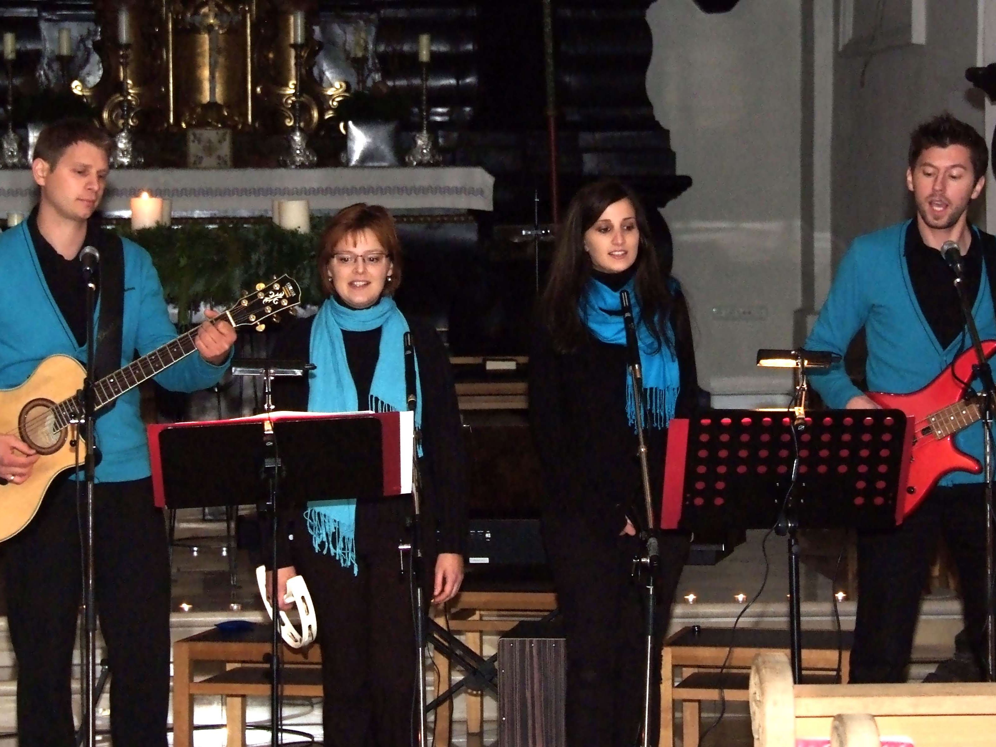 Das Vokalensemble „4-Klang“  begeisterte beim Benefizkonzert in der Ludescher Pfarrkirche Das Vokalensemble „4-Klang“  begeisterte beim Benefizkonzert in der Ludescher Pfarrkirche