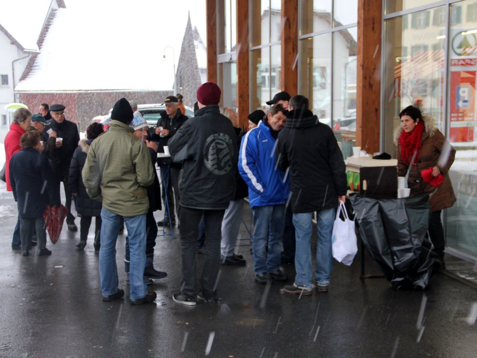 Silvestertreff der Mandatare der Freiheitlichen Göfis mit der Bevölkerung Silvestertreff der Mandatare der Freiheitlichen Göfis mit der Bevölkerung