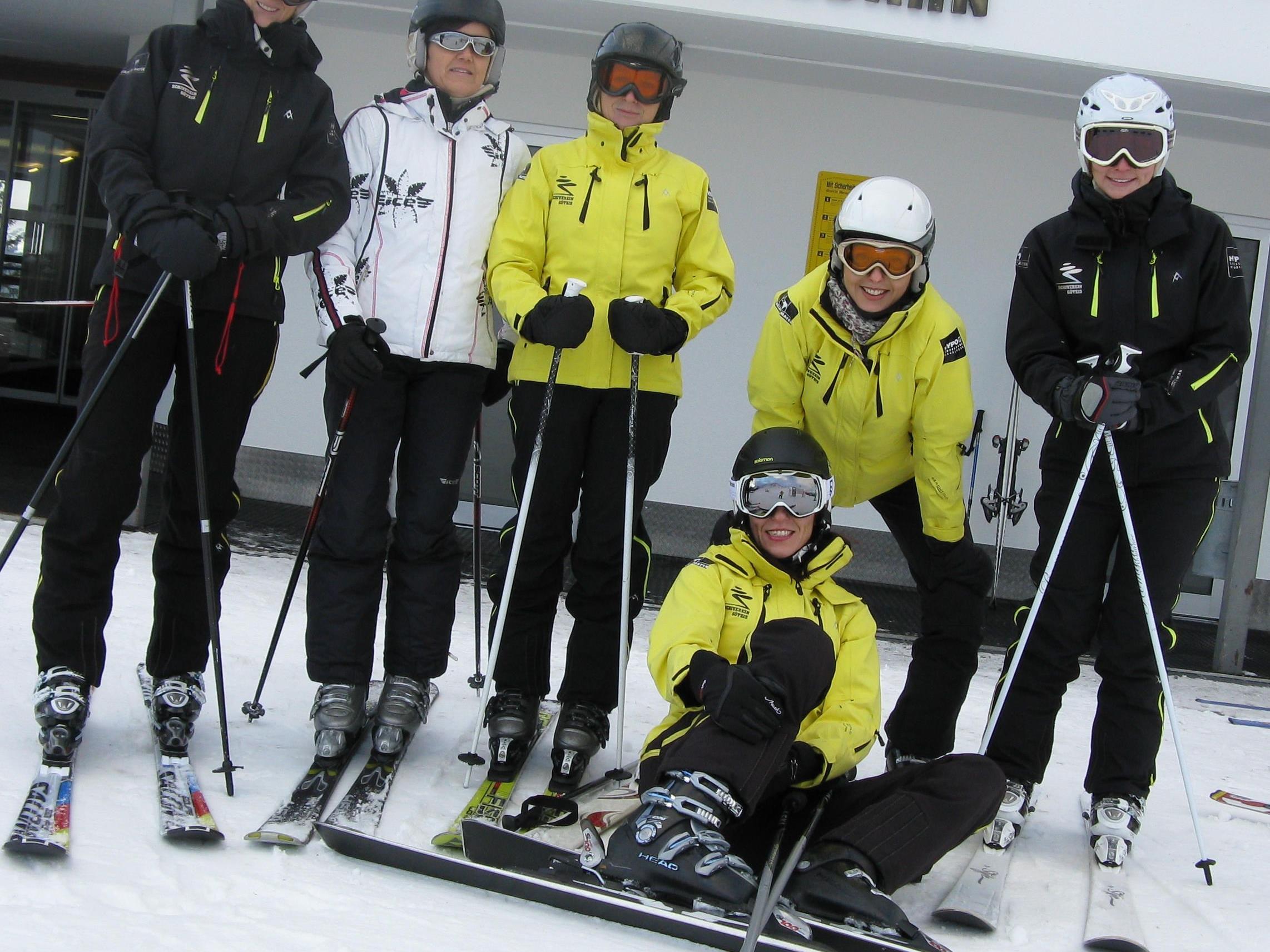 Viel Spaß hatten die "Moadla" beim Skitraining   -   Mehr Fotos unter: www.sv-goetzis.at