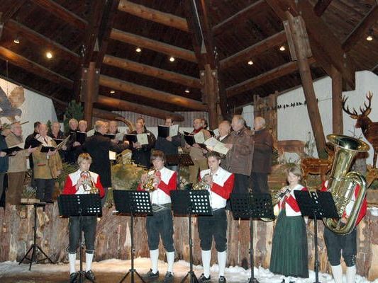 Pavillon MIttelberg: Festliches und Besinnliches zur Weihnachtszeit. Pavillon MIttelberg: Festliches und Besinnliches zur Weihnachtszeit.