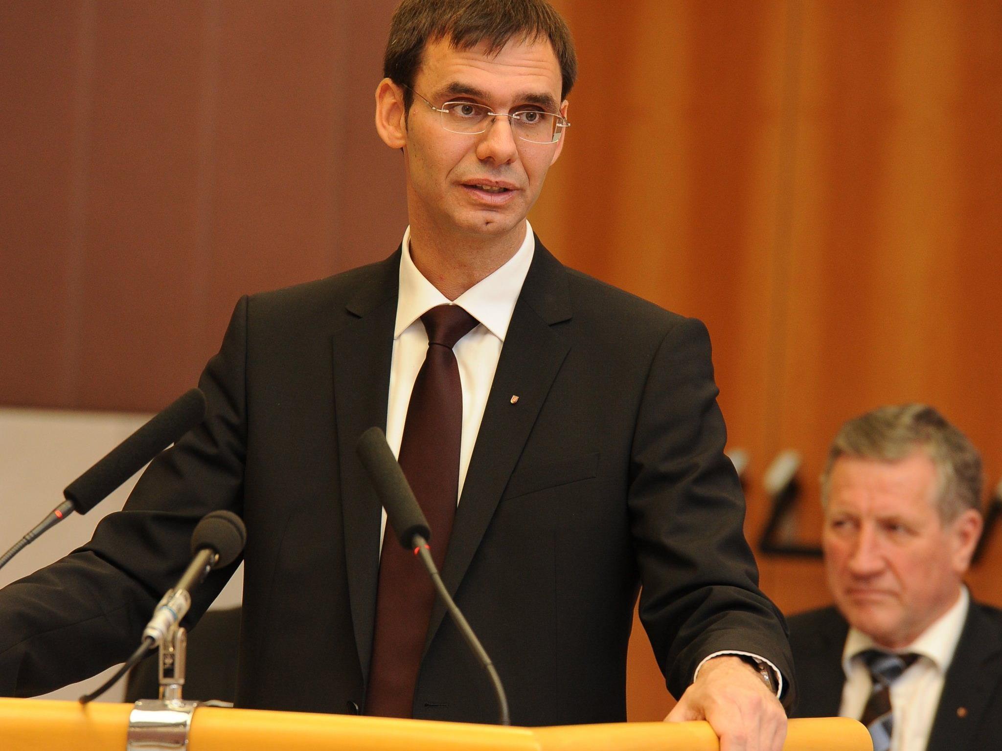 LH Markus Wallner erläuterte vor dem Vorarlberger Landtag die wesentlichen Schwerpunkte der Regierungsarbeit.
