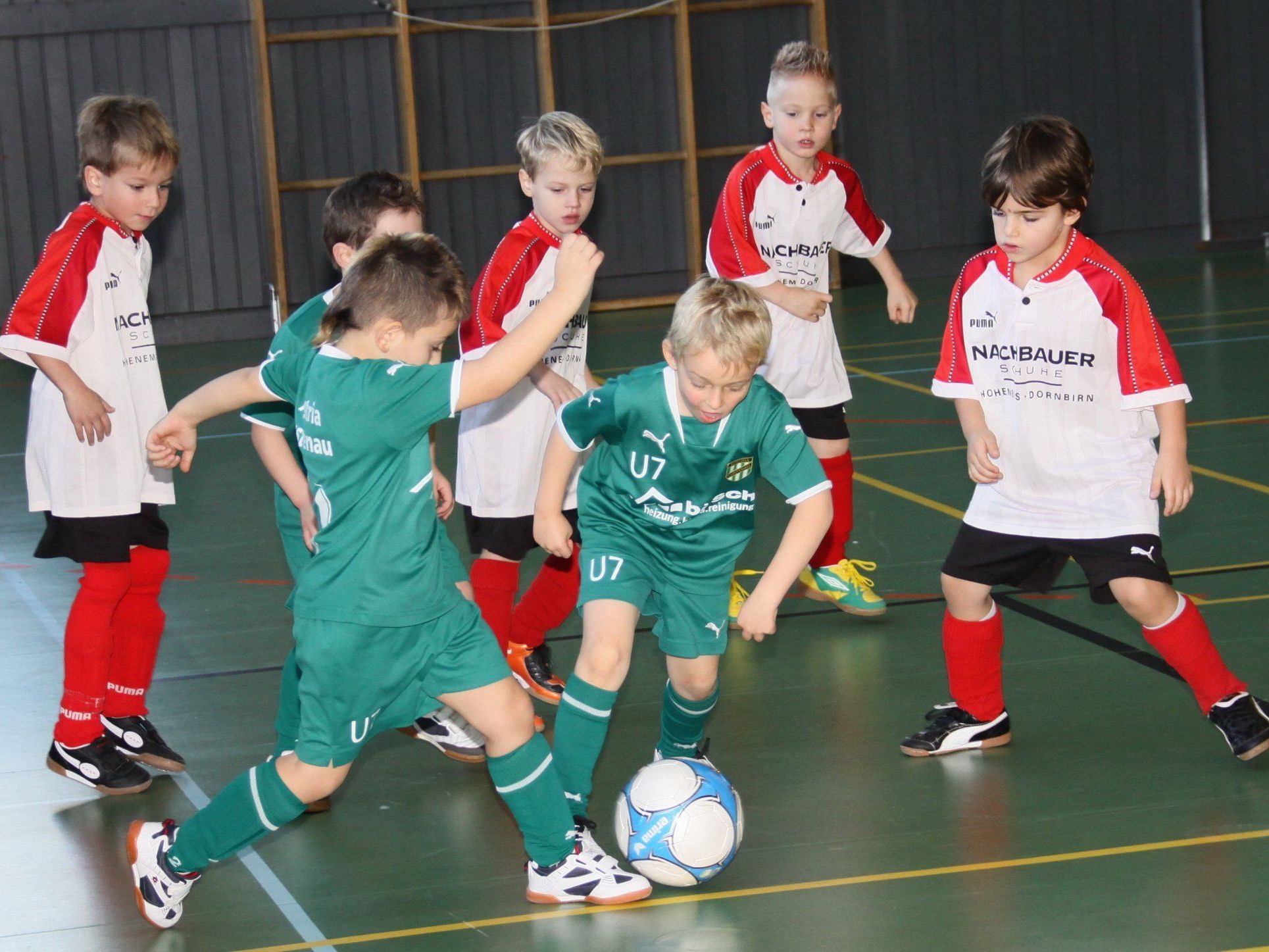Hochbetrieb herrscht an diesem Wochenende mit NW-Turnieren. Hochbetrieb herrscht an diesem Wochenende mit NW-Turnieren.