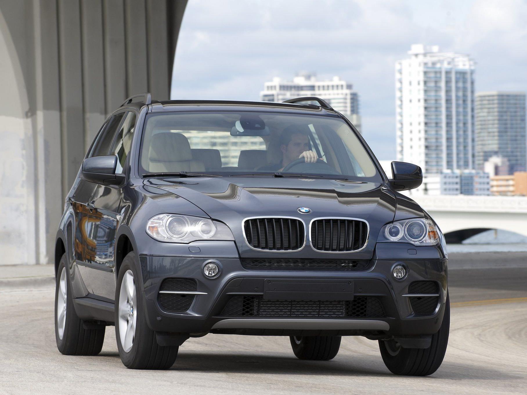 Ein BMW X5 wurde in der Schweiz gestohlen und bei Bludenz sichergestellt.