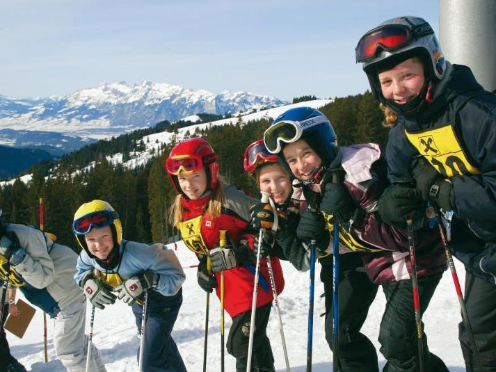 Vorarlberger Skigebiete laden zum Schulskitag ein.