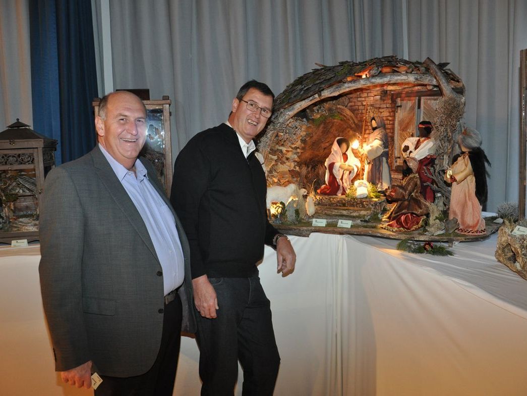 Es ist vollbracht! Obmann Gerhard Moser und sein Vize Harald Immler im Seezentrum. Es ist vollbracht! Obmann Gerhard Moser und sein Vize Harald Immler im Seezentrum.