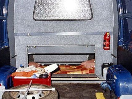 Der mutmaßliche Schlepper wurde im Burgenland dingfest gemacht. Der mutmaßliche Schlepper wurde im Burgenland dingfest gemacht.