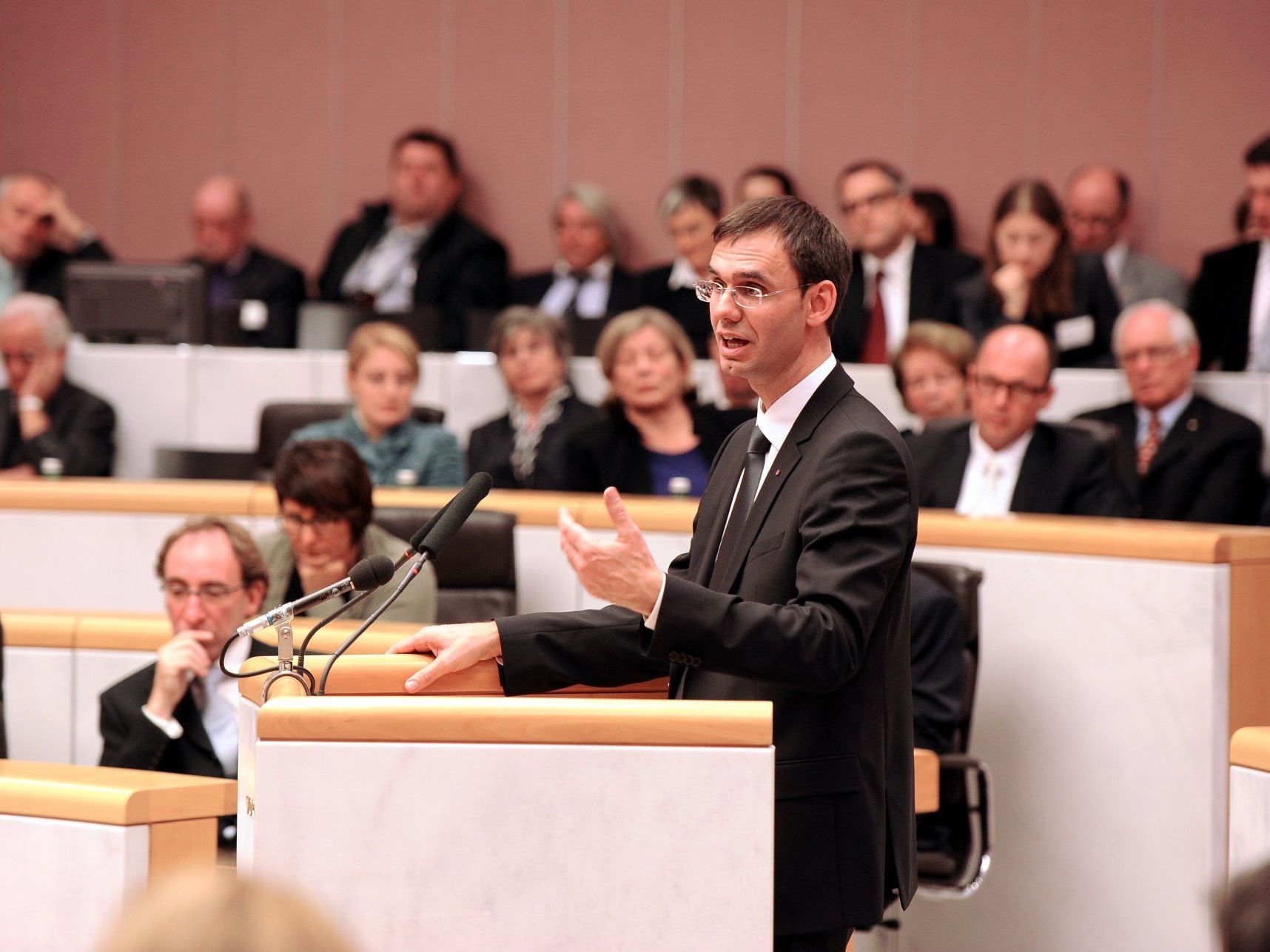 Beide Sitzungstage live im Internet Beide Sitzungstage live im Internet