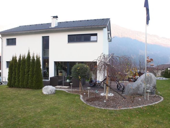In Vandans steht das nach Ideen des Bauhern von Swisshaus realisierte Objekt. In Vandans steht das nach Ideen des Bauhern von Swisshaus realisierte Objekt.