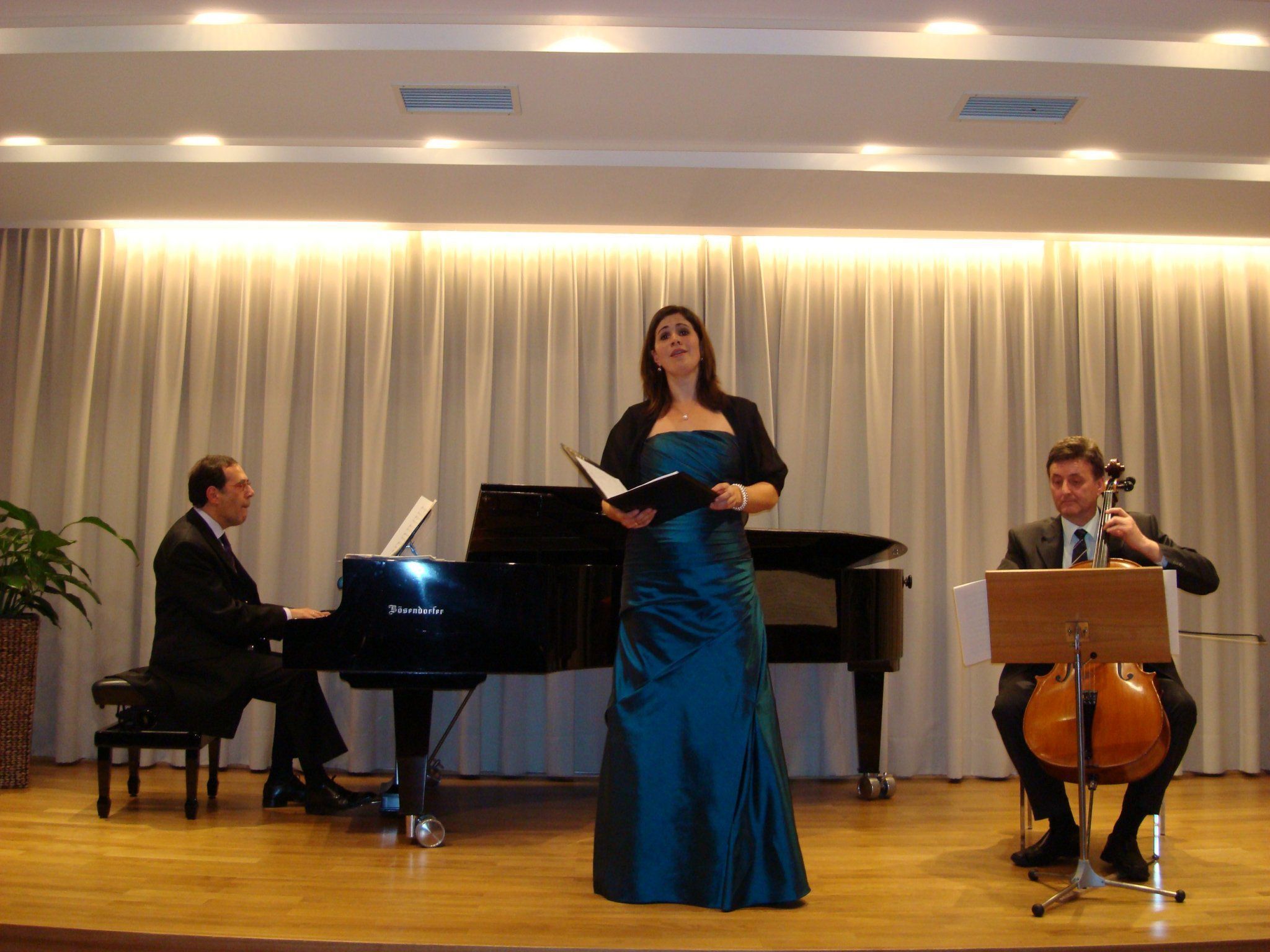 Iván Kárpáti, Martina Gmeinder und Wolfgang Mayer in Gaschurn. Iván Kárpáti, Martina Gmeinder und Wolfgang Mayer in Gaschurn.