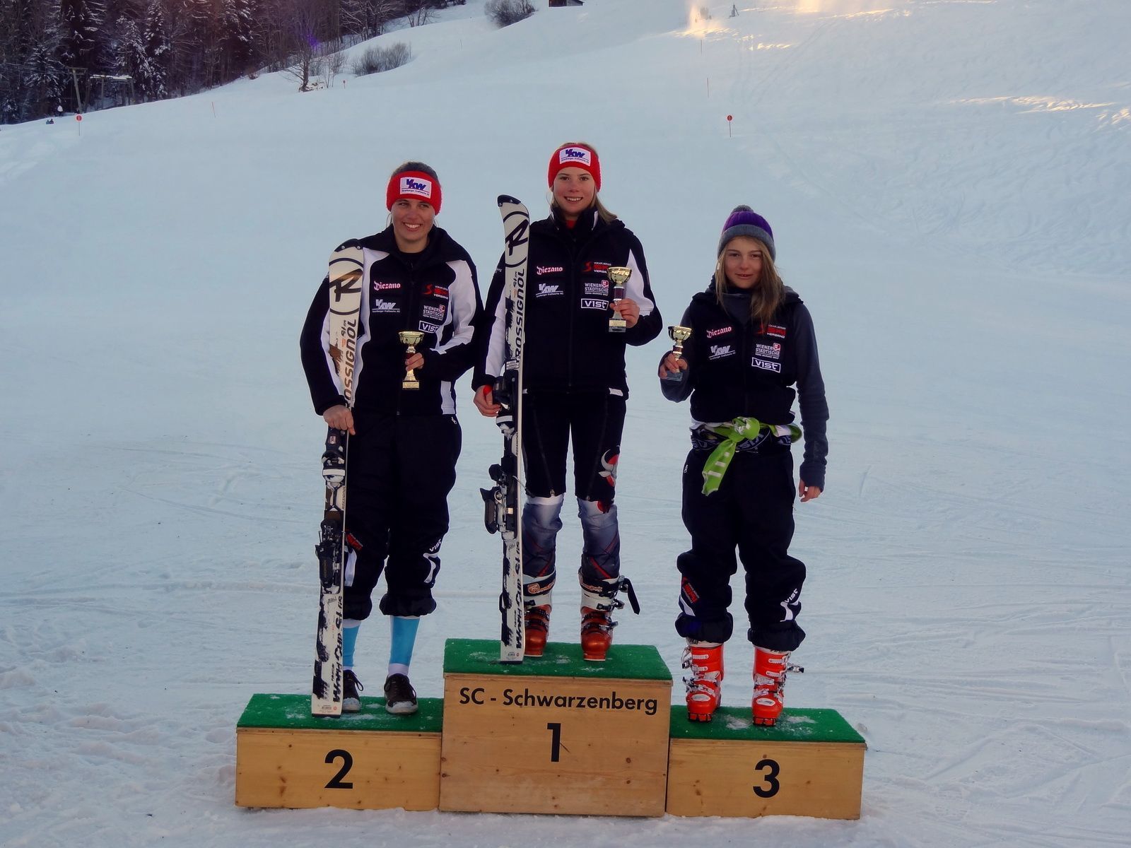 Die Rankweilerin Katharina Liensberger fuhr eine Tagesbestzeit. Die Rankweilerin Katharina Liensberger fuhr eine Tagesbestzeit.