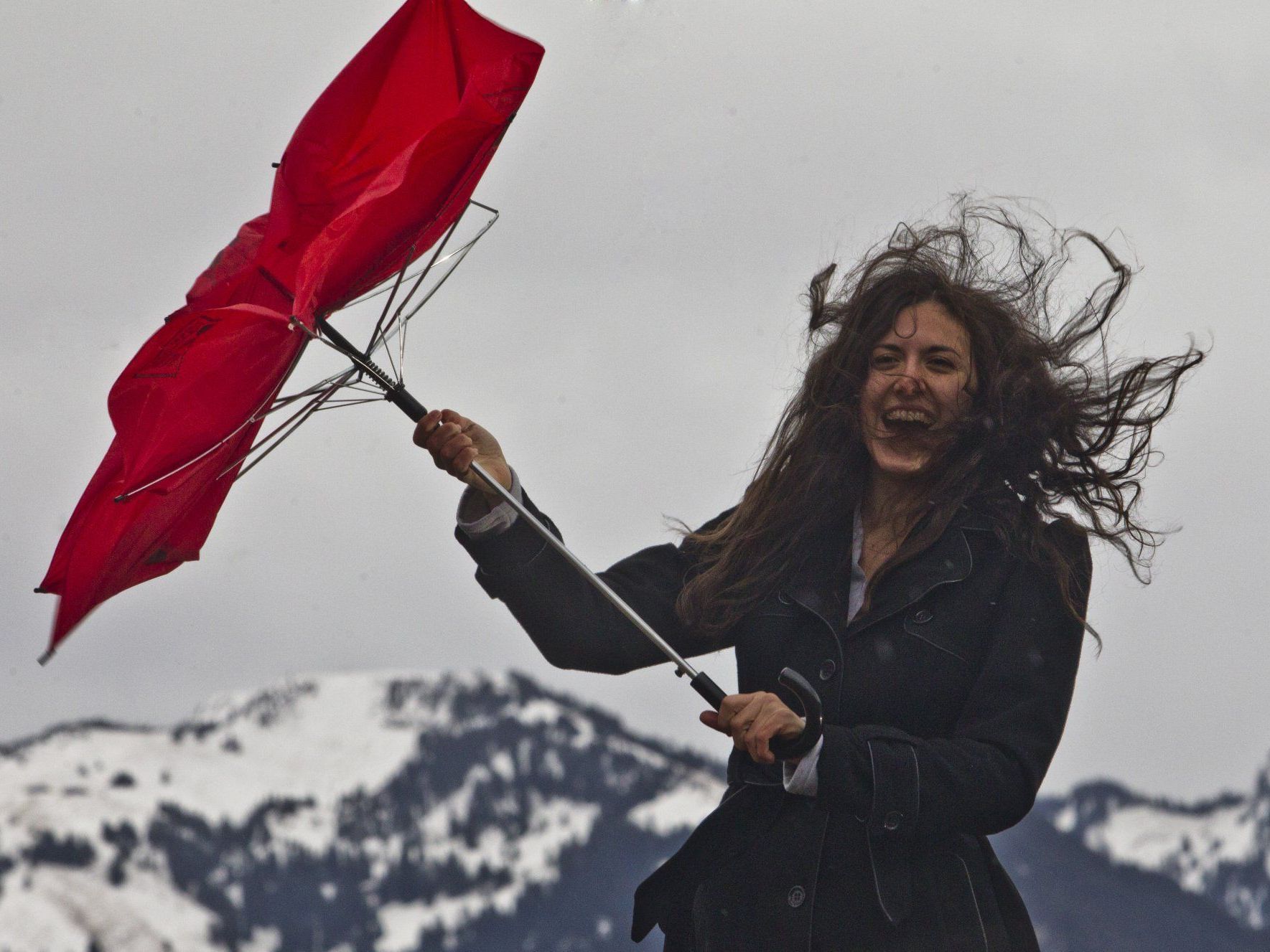 Sturmtief "Andrea" sorgt für orkanartige Böen. Sturmtief "Andrea" sorgt für orkanartige Böen.