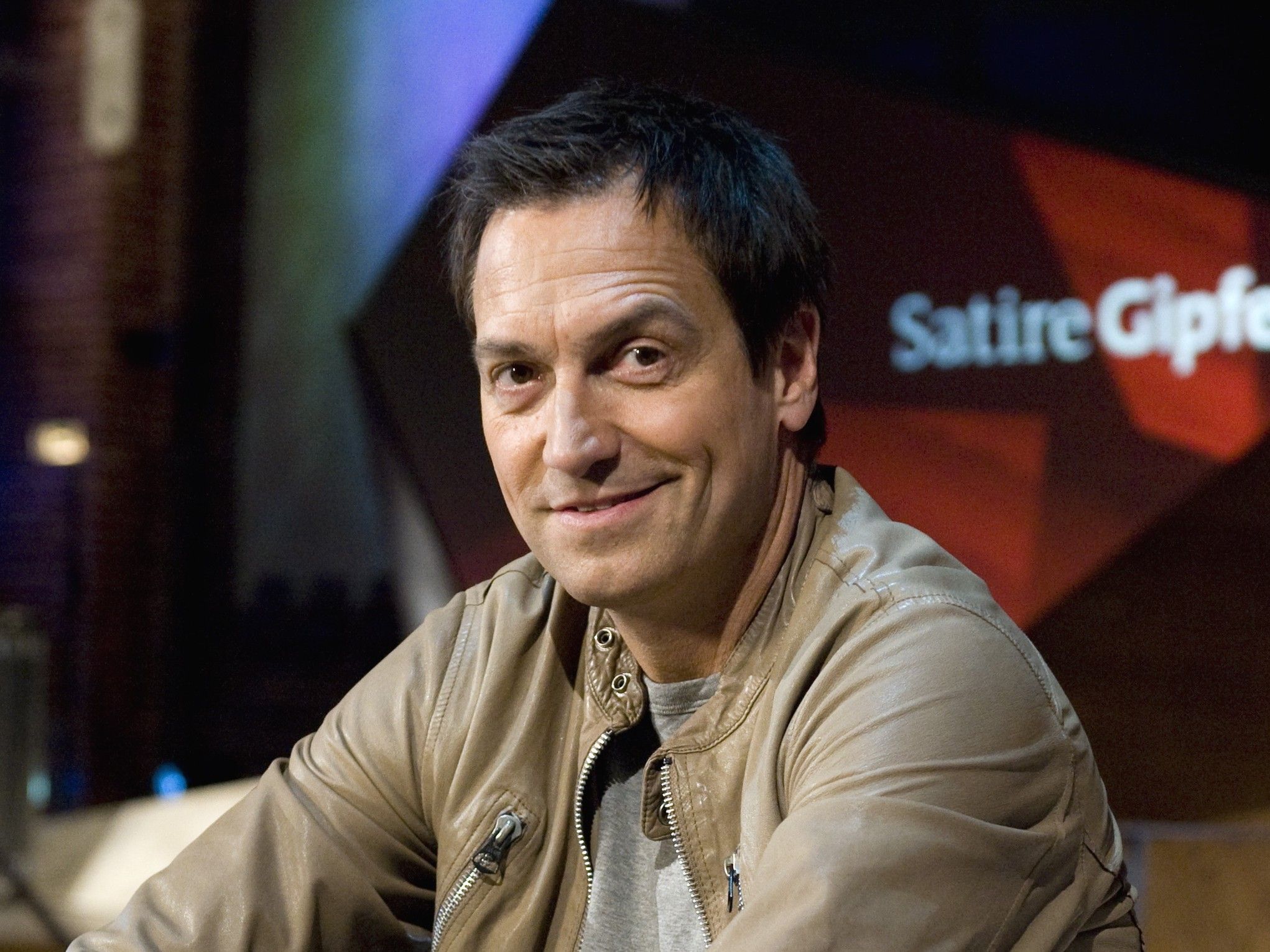 Dieter Nuhr überzeugte bereits als Comedian und Moderator. Dieter Nuhr überzeugte bereits als Comedian und Moderator.