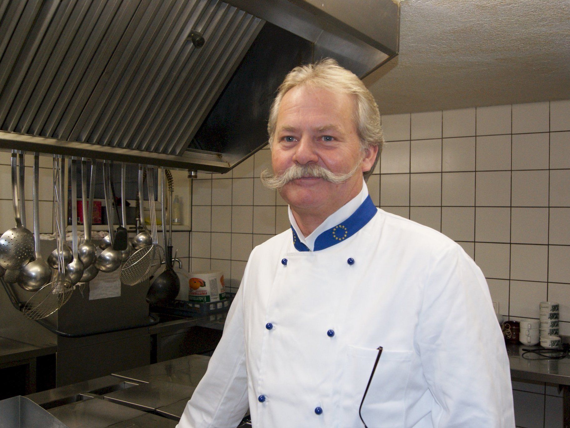 Lothar Dona: Wirt und Küchenchef vom Partenerhof. Lothar Dona: Wirt und Küchenchef vom Partenerhof.