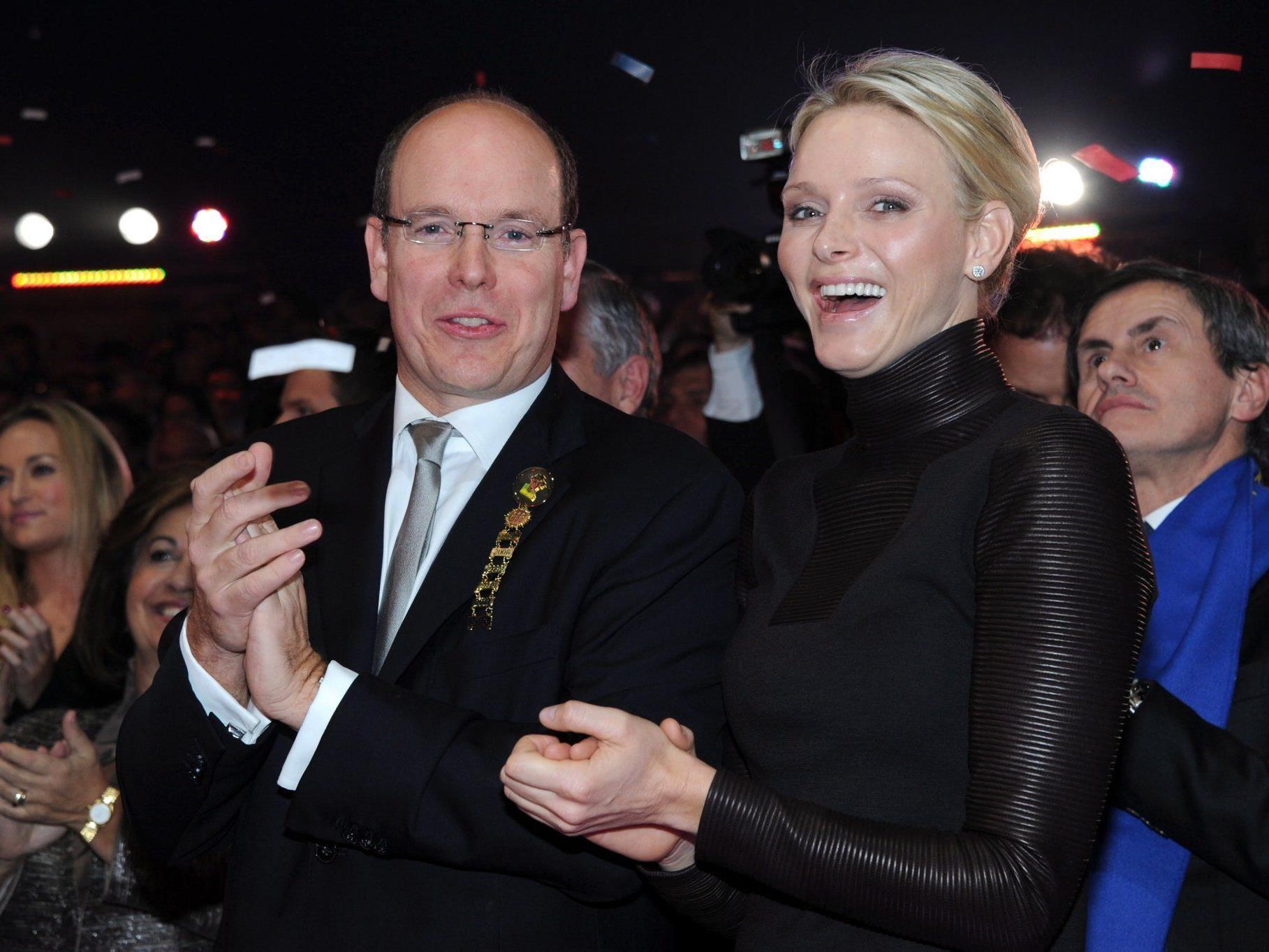 Überstrahle alles und jeden mit ihrem Auftreten - Prinzessin Charlene. Überstrahle alles und jeden mit ihrem Auftreten - Prinzessin Charlene.