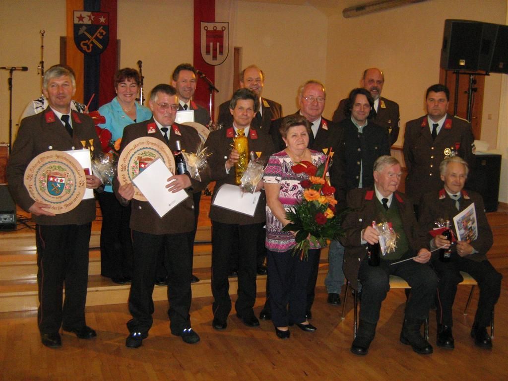 Gruppenbild mit unseren Jubilaren Gruppenbild mit unseren Jubilaren