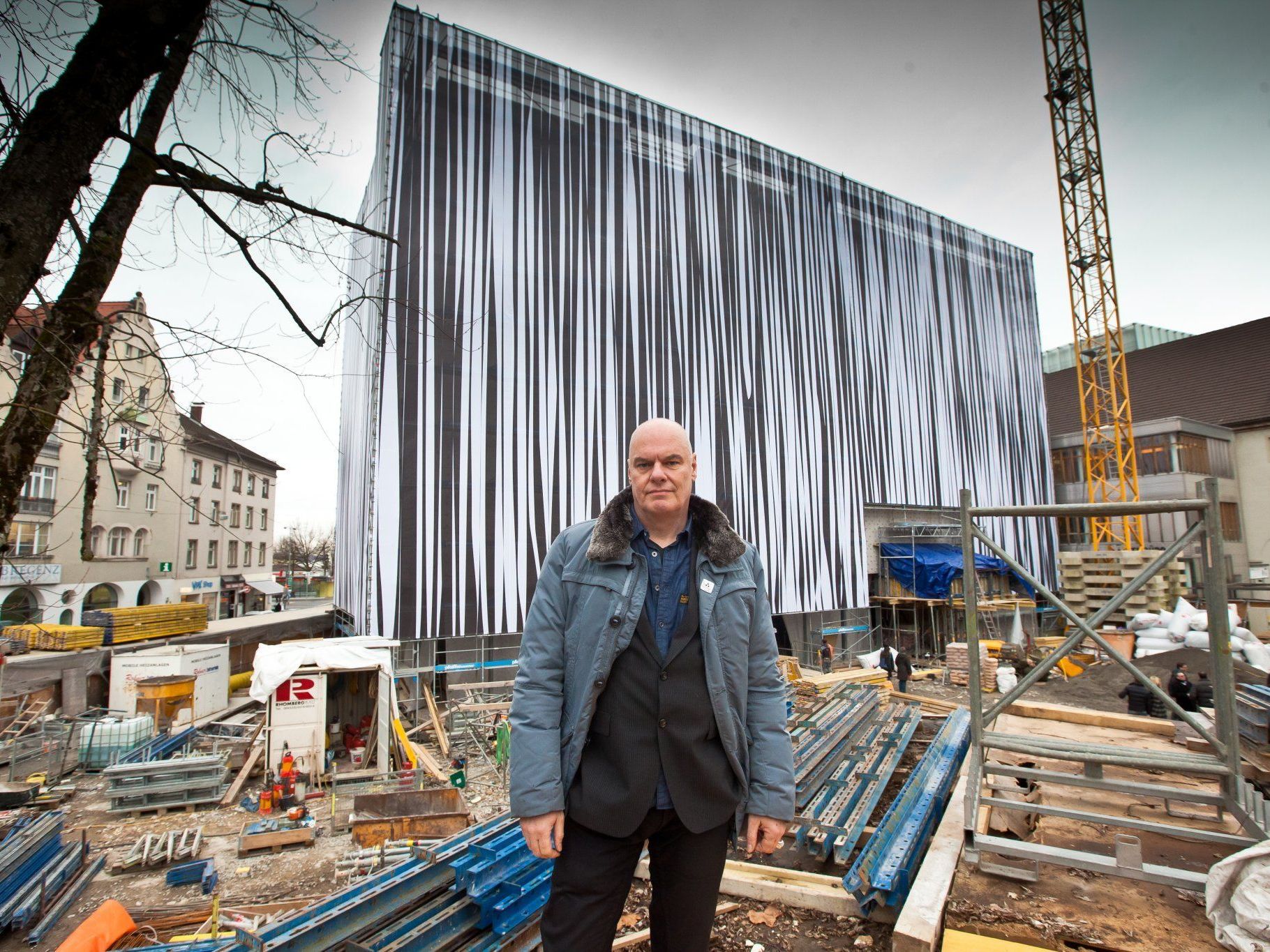 "vorarlberg museum": Künstler Karl-Heinz Ströhle auf der Baustelle. "vorarlberg museum": Künstler Karl-Heinz Ströhle auf der Baustelle.