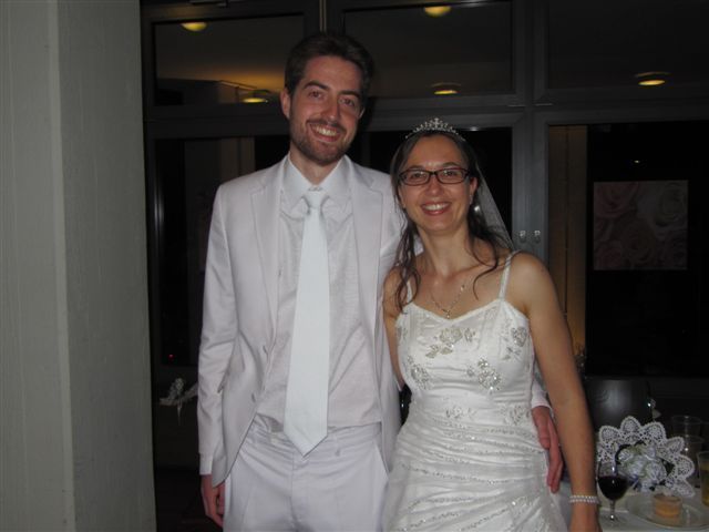 Rebekka Regez und Aaron Joshua Lewin haben sich am 6.1. in Zürich vermählt Rebekka Regez und Aaron Joshua Lewin haben sich am 6.1. in Zürich vermählt