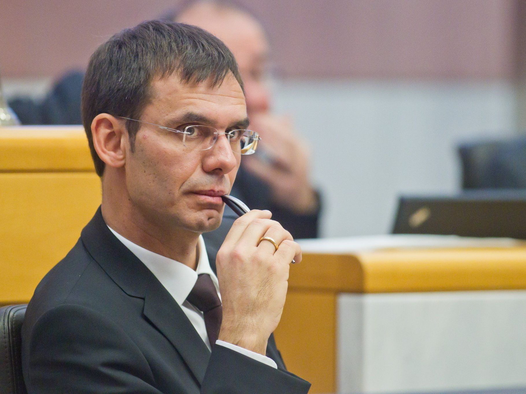 LH Wallner verzichtet auf Diplomatenpass LH Wallner verzichtet auf Diplomatenpass