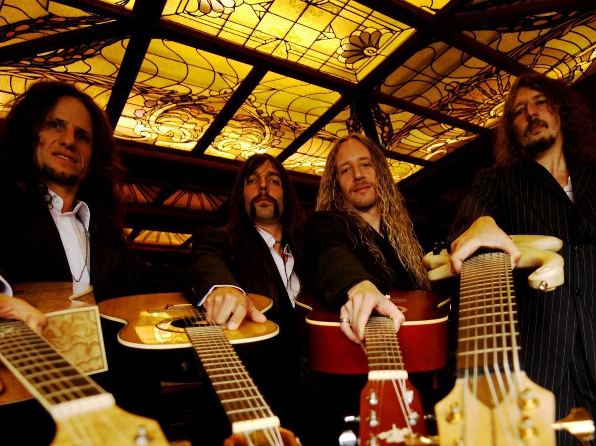 Royal Guitar Club am 6.Jan. auf der Kulturbühne Schruns Royal Guitar Club am 6.Jan. auf der Kulturbühne Schruns