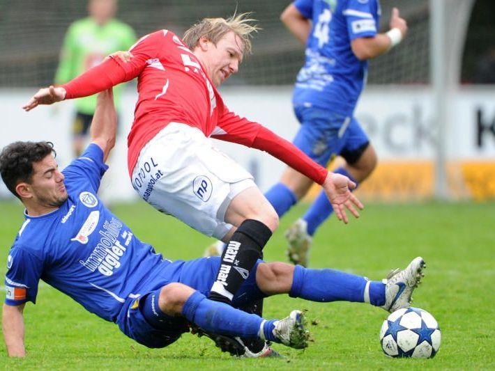 Ahmet Cil (blau) spielt nicht mehr für FC Hard. Ahmet Cil (blau) spielt nicht mehr für FC Hard.