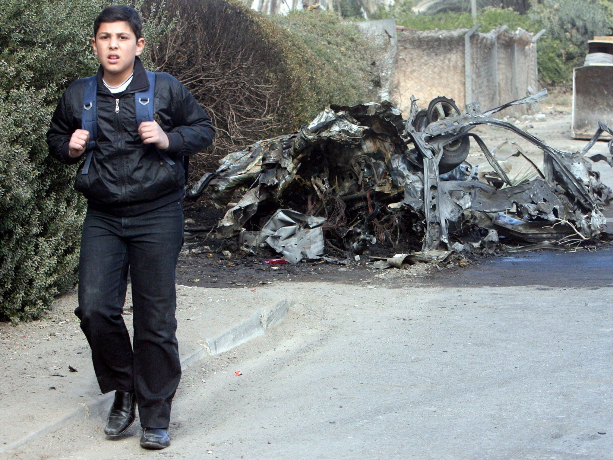 Im Viertel Kadhimiya kam es zur Detonation von zwei Autobomben. Im Viertel Kadhimiya kam es zur Detonation von zwei Autobomben.