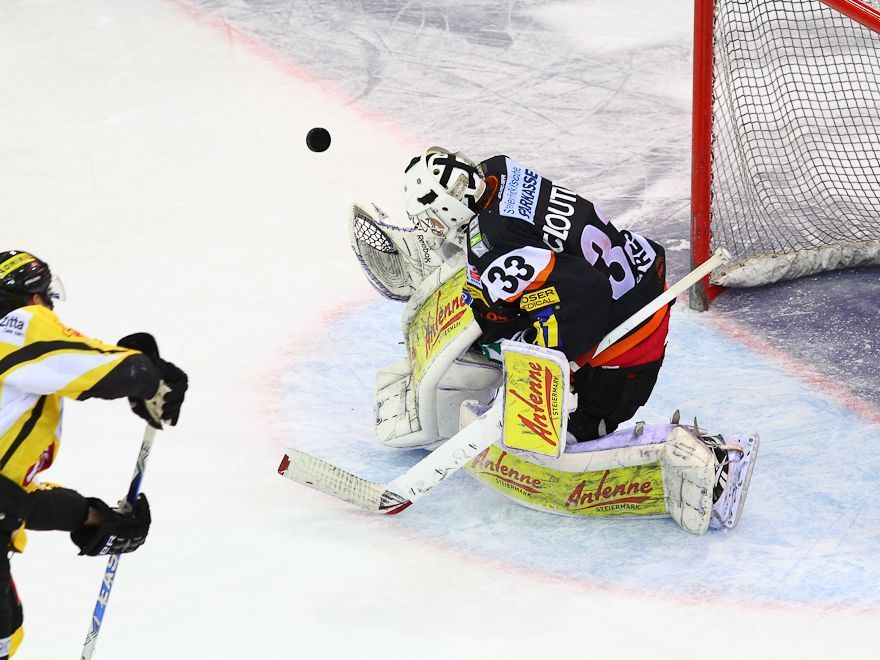 Die Vienna Capitals mussten sich den Graz 99ers geschlagen geben. Die Vienna Capitals mussten sich den Graz 99ers geschlagen geben.