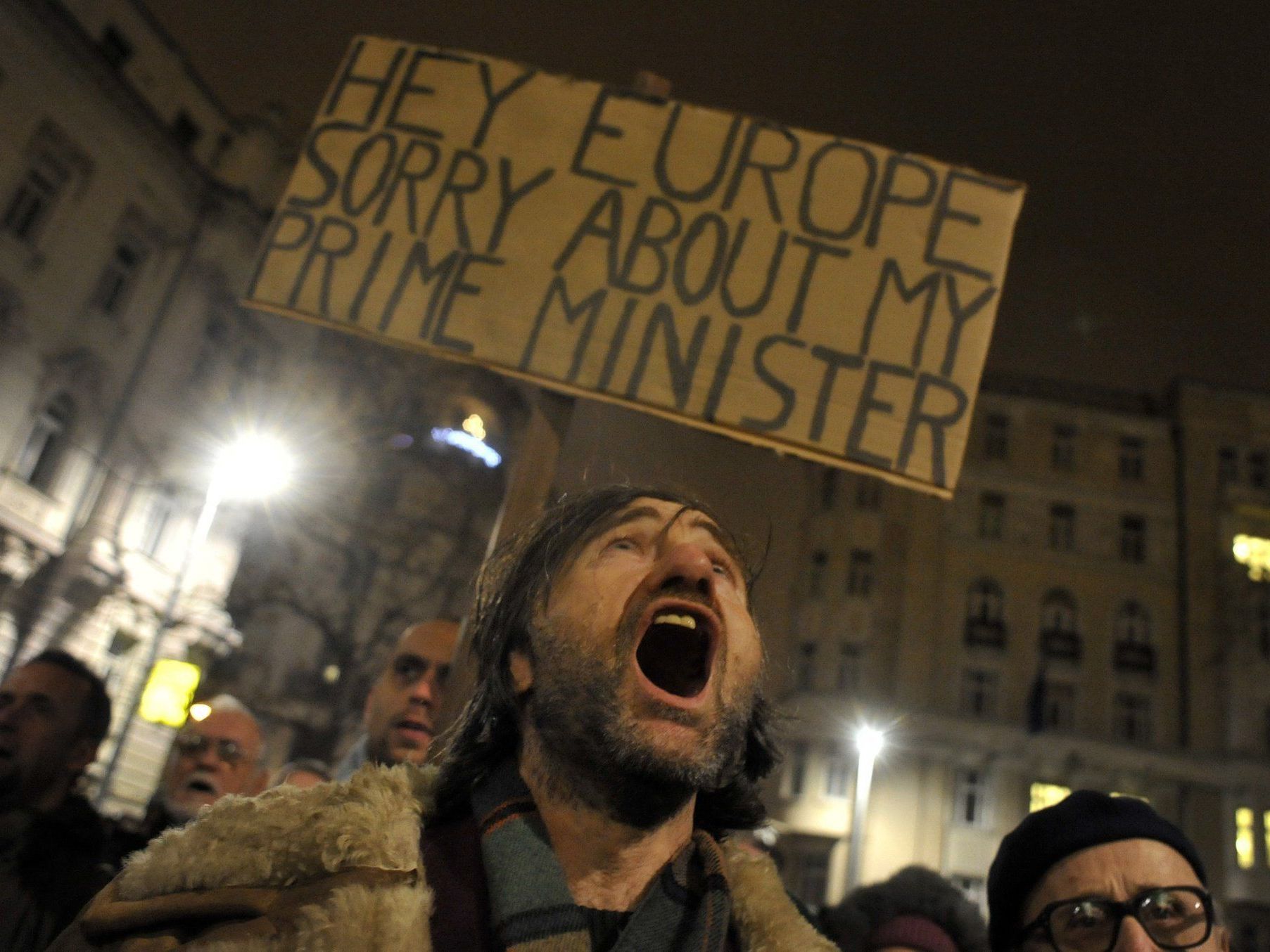 Die EU-Kommission prüft Ungarn gegen EU-Recht verstoßen hat. Die EU-Kommission prüft Ungarn gegen EU-Recht verstoßen hat.