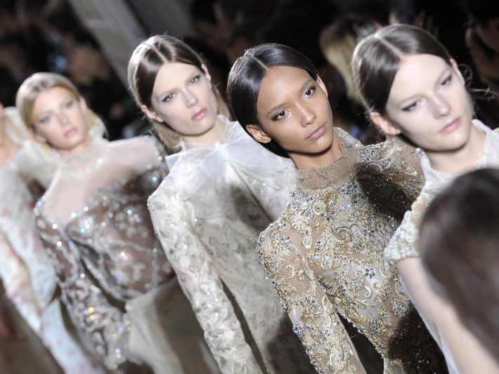 So sieht der Look bei Valentino aus. So sieht der Look bei Valentino aus.