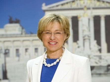 Katharina Cortolezis-Schlager Katharina Cortolezis-Schlager