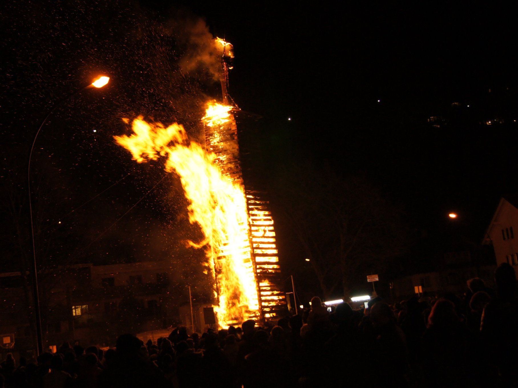 Vorderachmühler Feuerspektakel am Funkensonntag. Vorderachmühler Feuerspektakel am Funkensonntag.