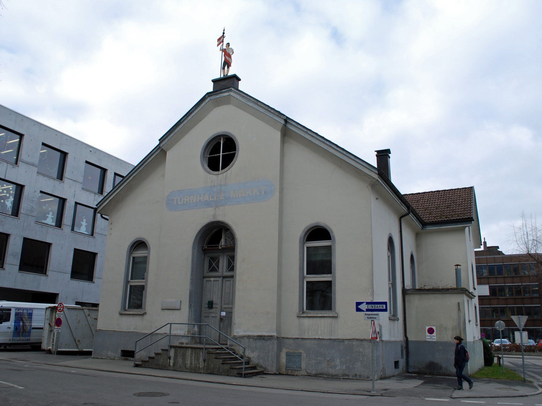 Die Sanierungsarbeiten dauern von Anfang April bis Ende September 2012. Die Sanierungsarbeiten dauern von Anfang April bis Ende September 2012.