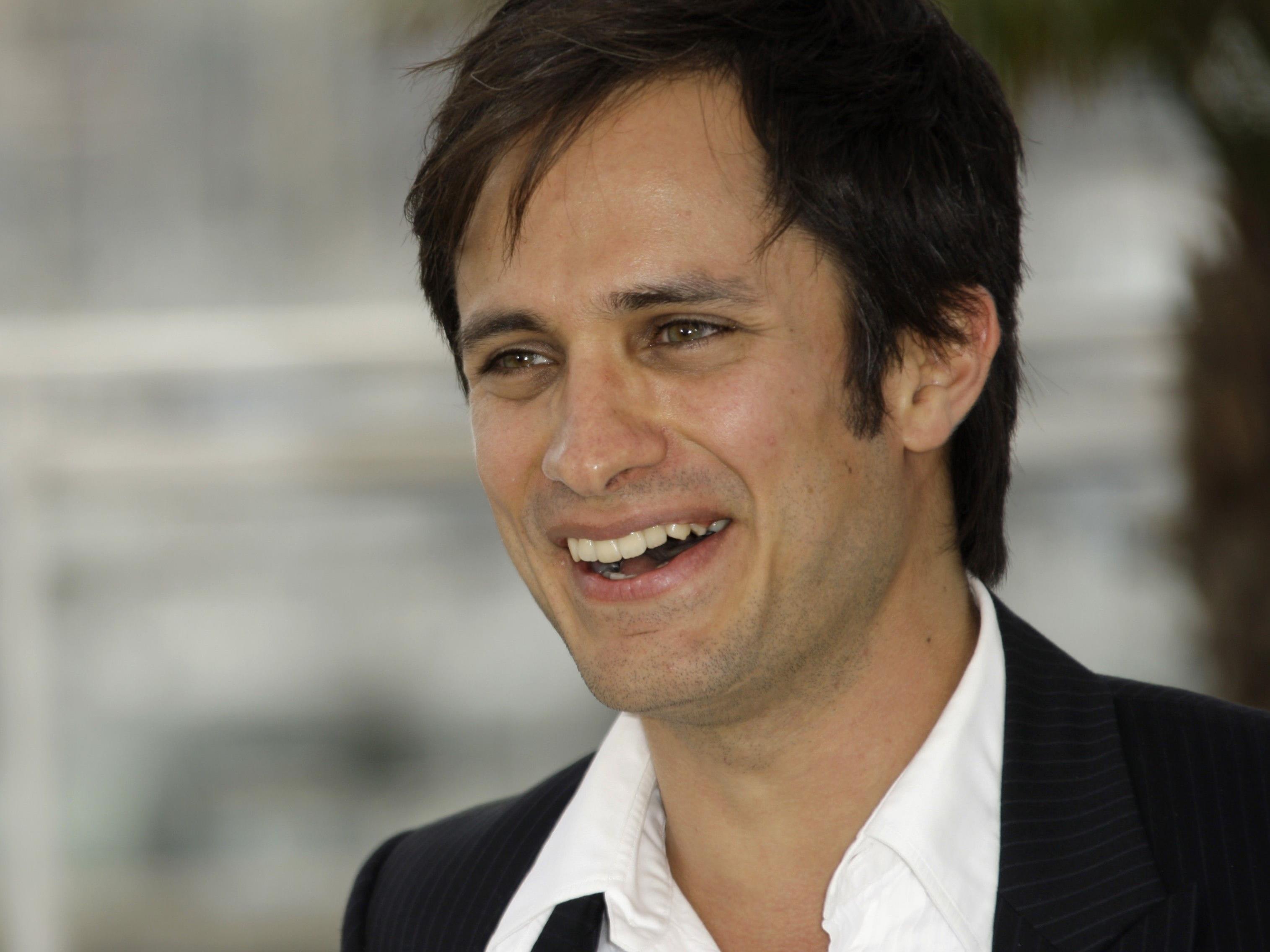 Tänzelt womöglich bald als neuer degenschwingender Zorro über die Leinwand - Gael Garcia Bernal. Tänzelt womöglich bald als neuer degenschwingender Zorro über die Leinwand - Gael Garcia Bernal.
