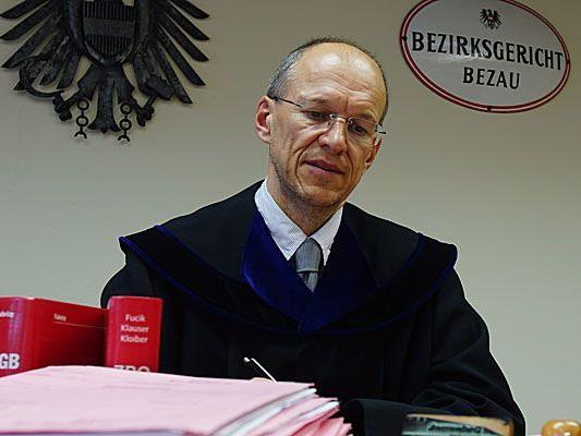 Rechtsprechung "ausgezeichnet", Verfahrensdauer "vorbildlich": Ber­tram Metzler vom BG Bezau heimst regelmäßig Lob ein.