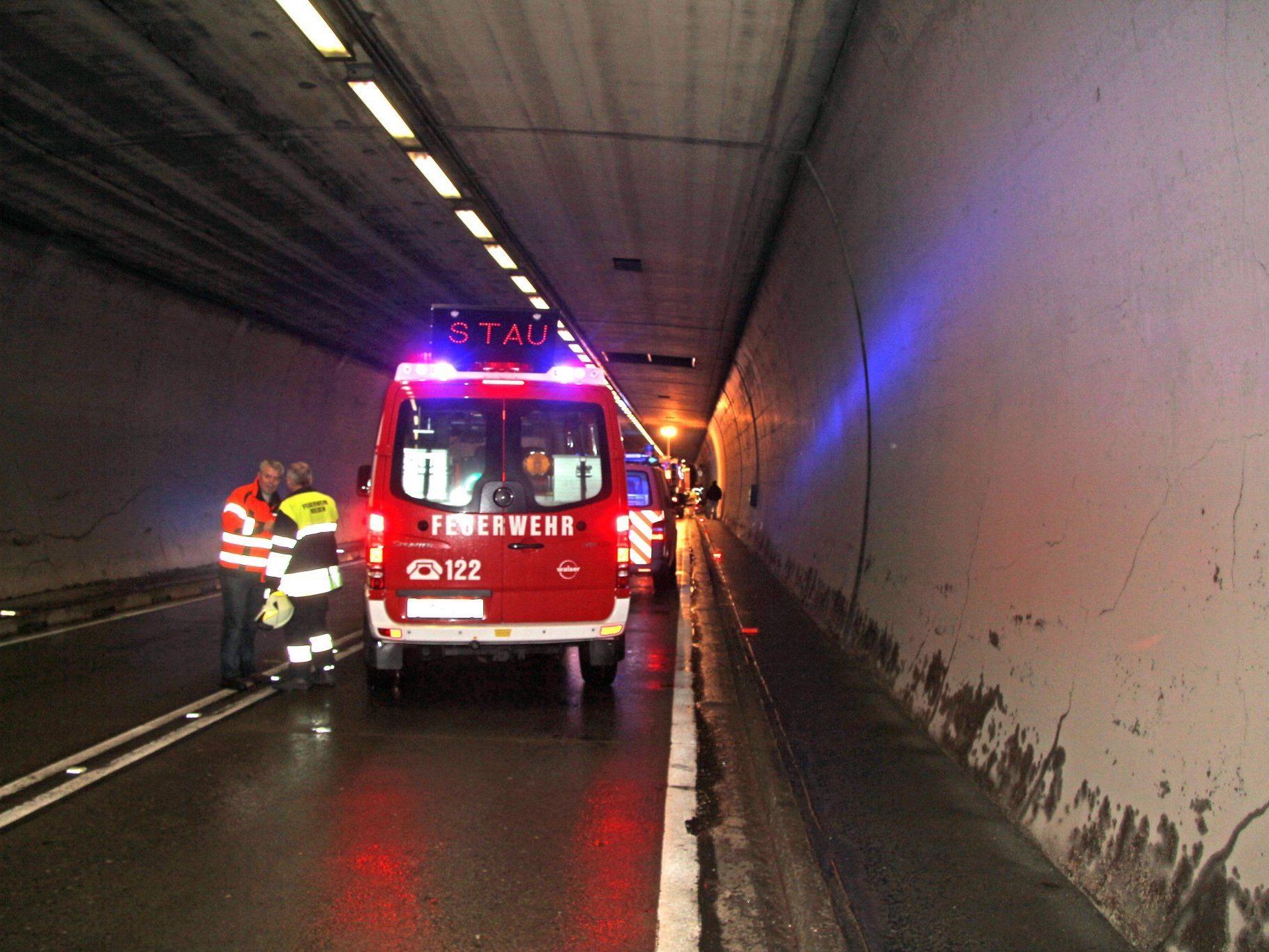 Pfändertunnel musste nach Unfall in beide Richtungen gesperrt werden.