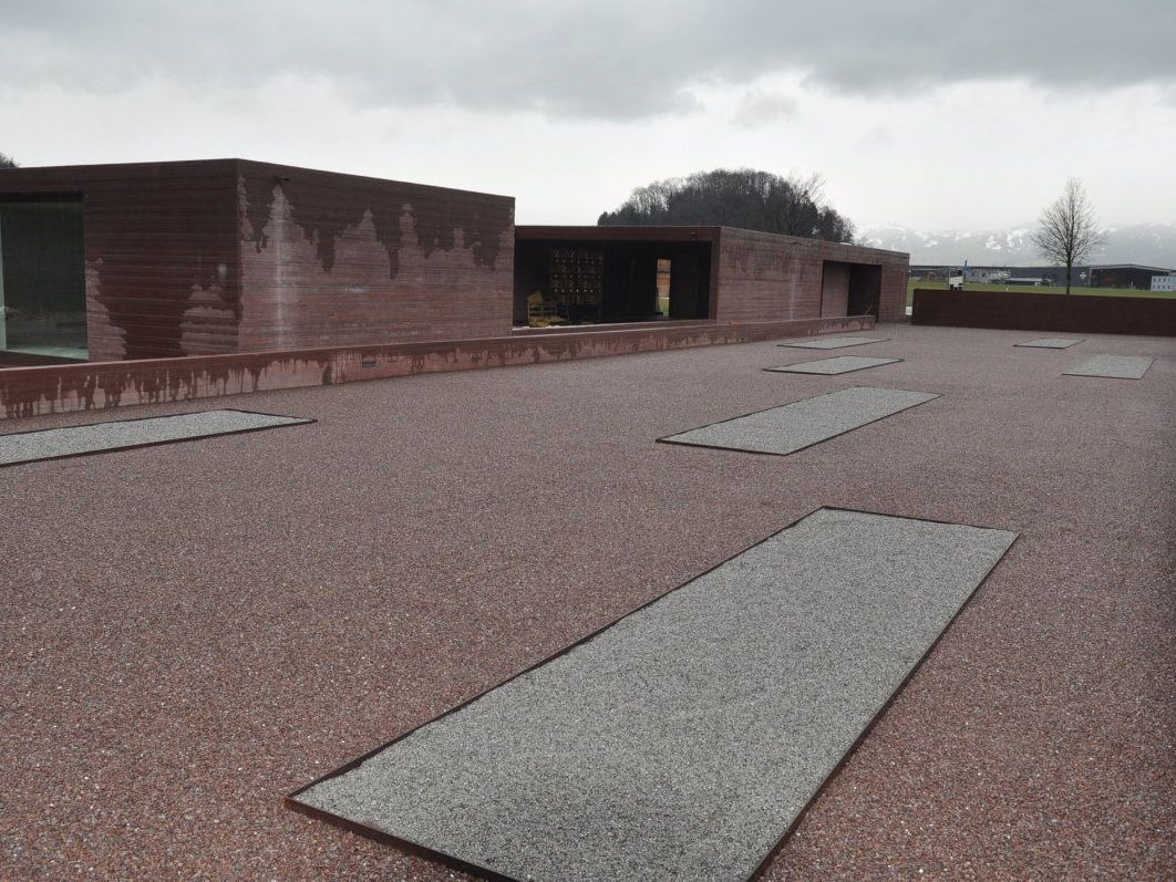 In wenigen Tagen ist der Islamische Friedhof fertiggestellt und Bestattungen sind dann möglich. In wenigen Tagen ist der Islamische Friedhof fertiggestellt und Bestattungen sind dann möglich.