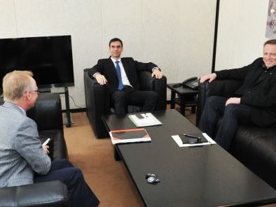 Land und Arbeiterkammer setzen engagierte Partnerschaft fort. Land und Arbeiterkammer setzen engagierte Partnerschaft fort.