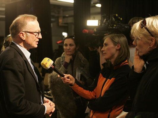 Großer Andrang bei der PK am Samstag in Lech. Großer Andrang bei der PK am Samstag in Lech.