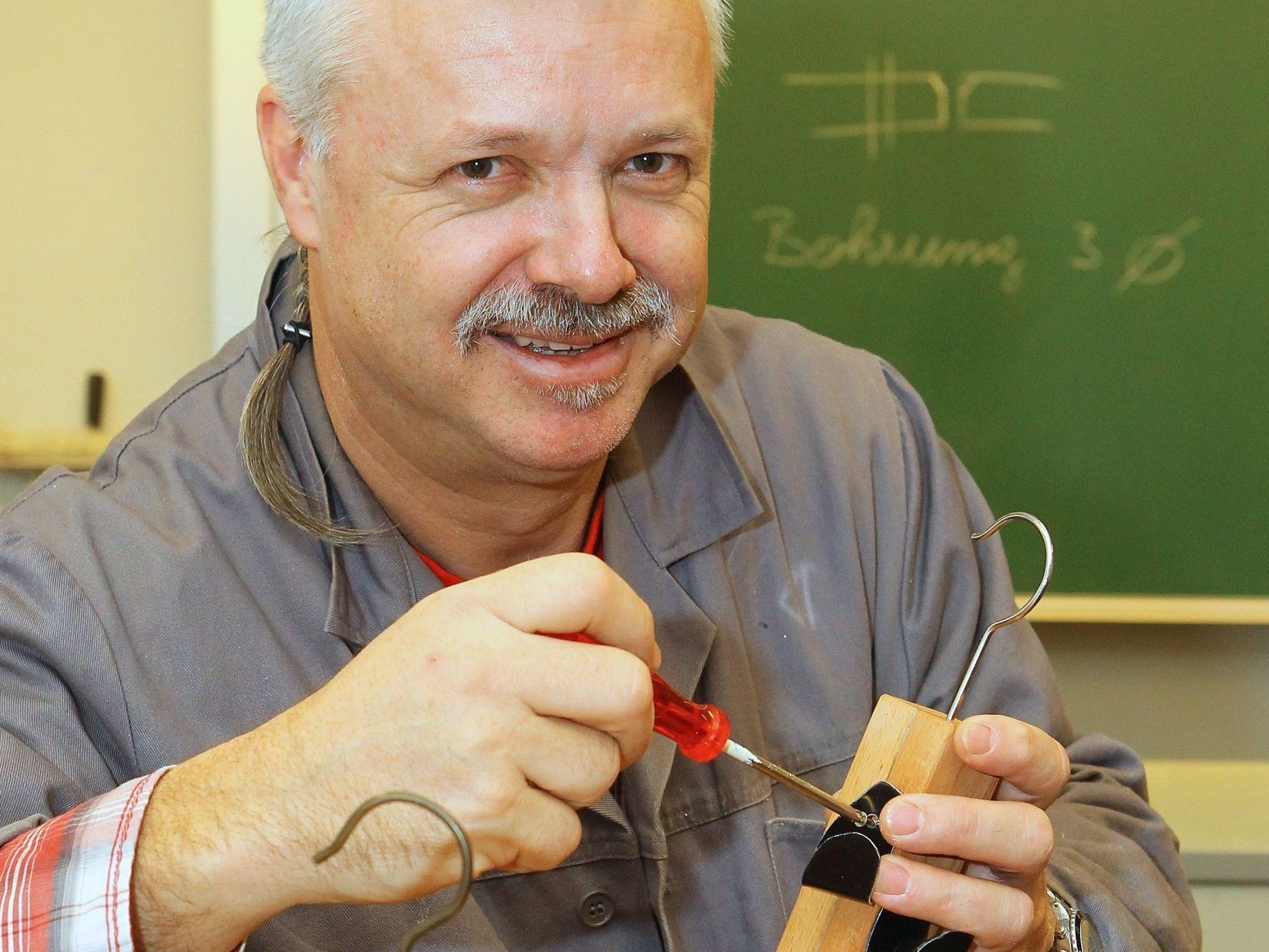 Technisches Werken – für Christoph Kessler Hobby und Beruf zugleich. Technisches Werken – für Christoph Kessler Hobby und Beruf zugleich.