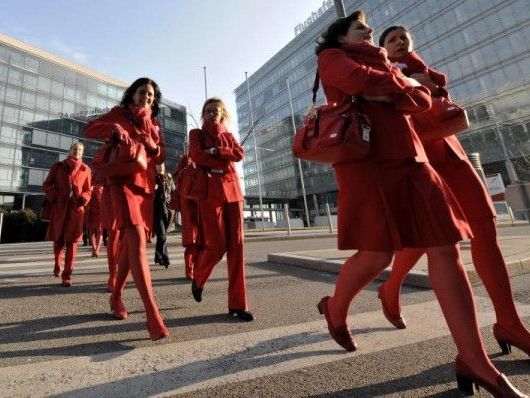 Den schlechteren KV will sich die Belegschaft nicht gefallen lassen Den schlechteren KV will sich die Belegschaft nicht gefallen lassen