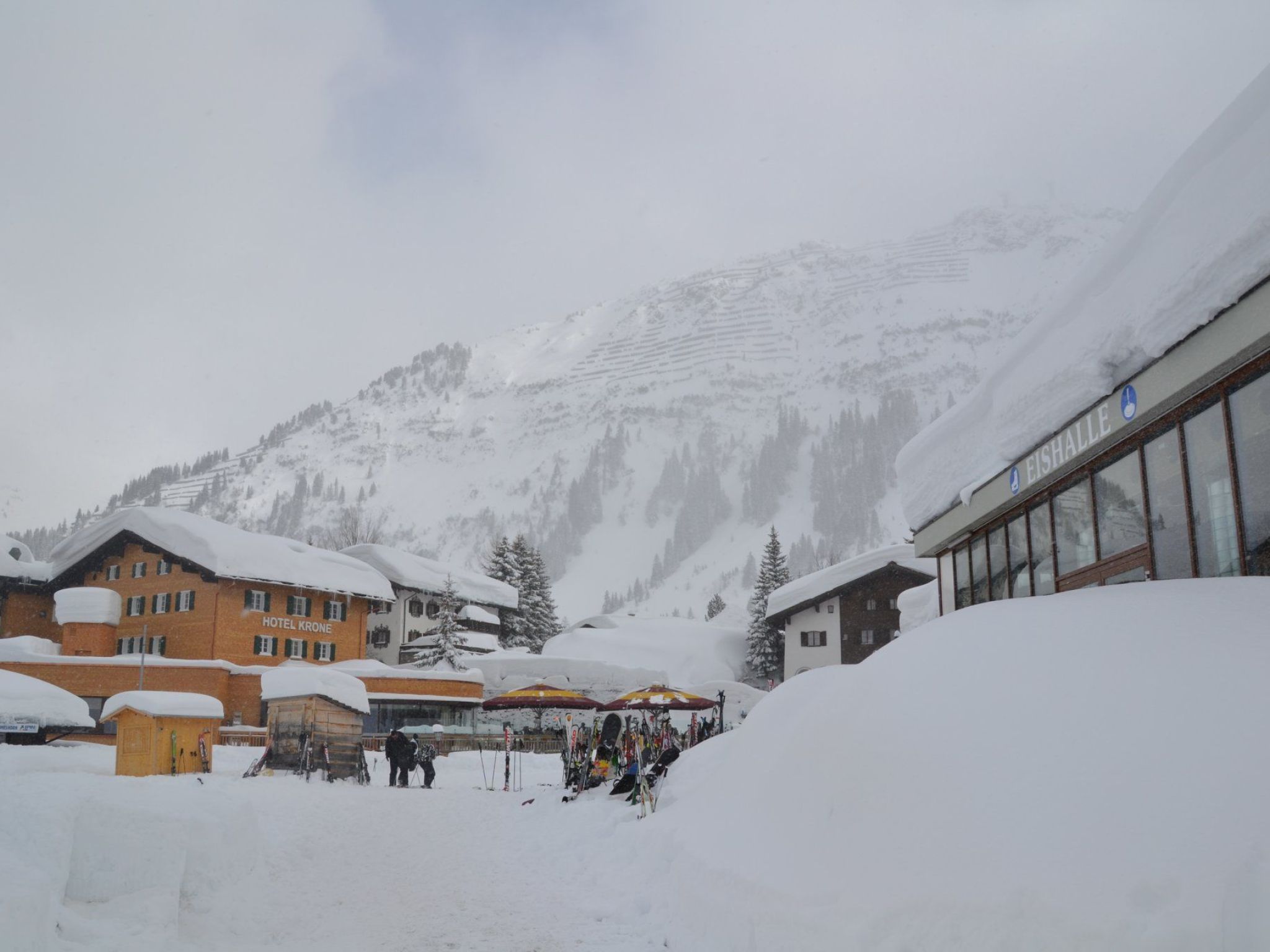 Schneegestöber in Lech. Schneegestöber in Lech.