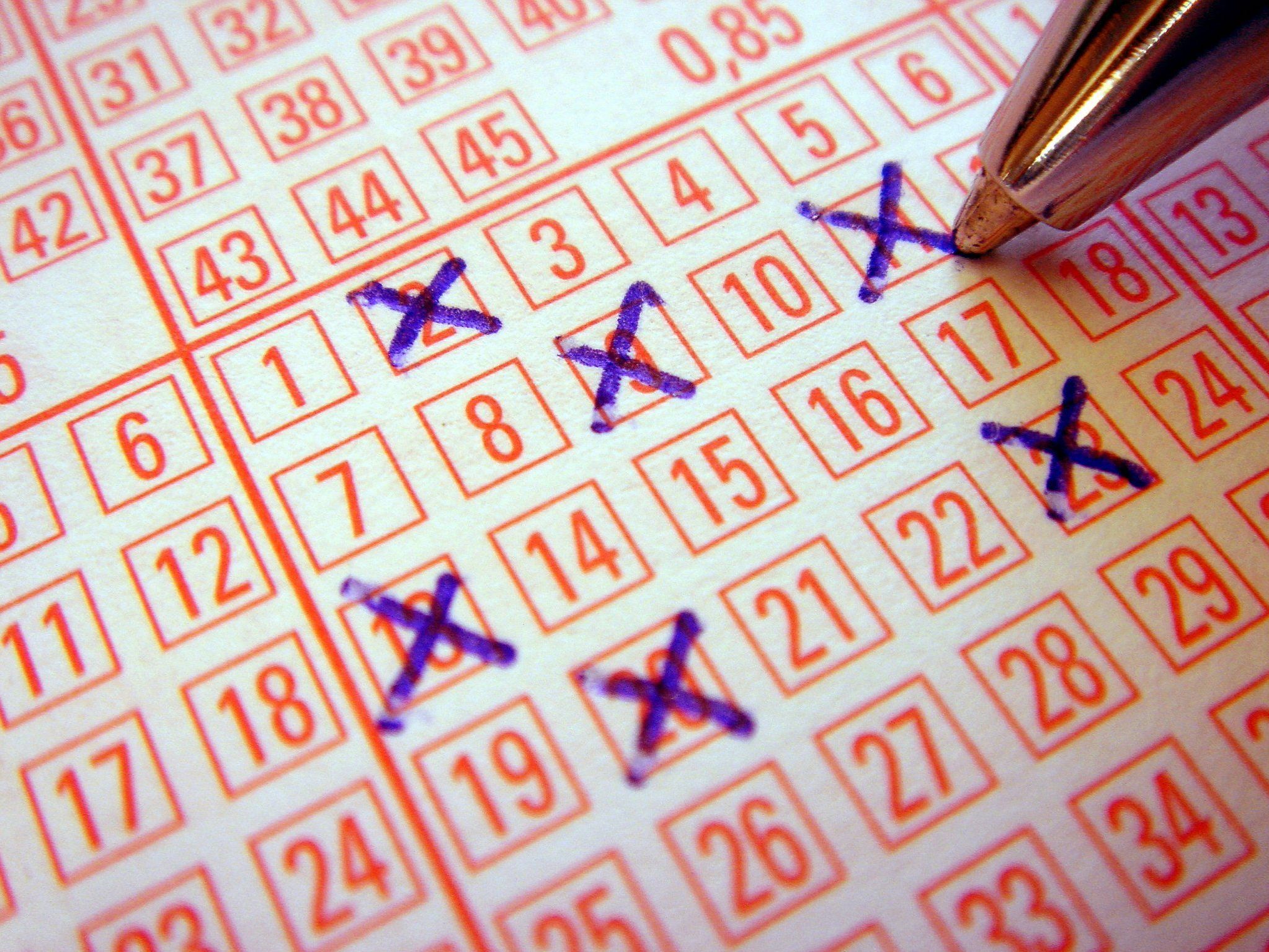 Sechs Richtige im Lotto, ein paar hundert Sorgen weniger! Sechs Richtige im Lotto, ein paar hundert Sorgen weniger!