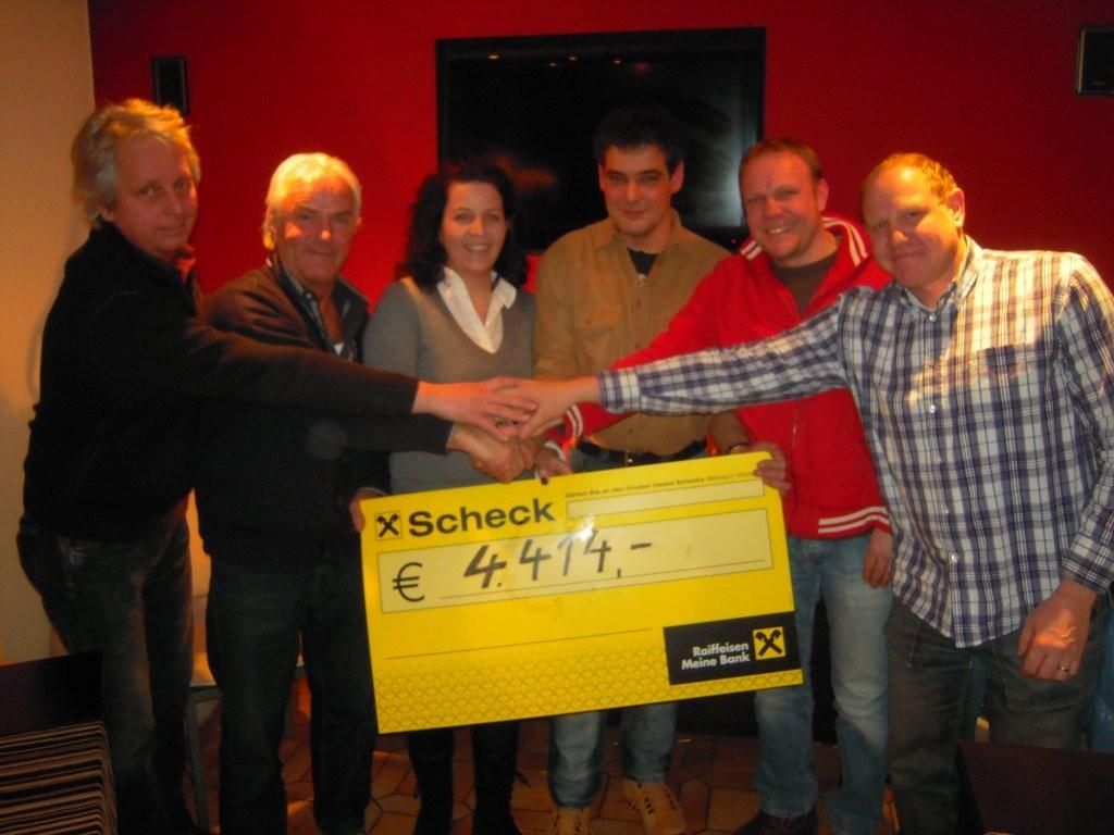 v.l.: Kurt Lerch, Manfred Fritsch, Isabell Ludescher, Thomas Zech, Bernhard und Christian Nitz v.l.: Kurt Lerch, Manfred Fritsch, Isabell Ludescher, Thomas Zech, Bernhard und Christian Nitz