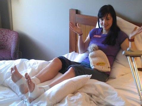 Ihr Lächeln hat Snowboard-Lady Susanne Moll trotz ihrer Beinbrüche nicht verloren. Ihr Lächeln hat Snowboard-Lady Susanne Moll trotz ihrer Beinbrüche nicht verloren.